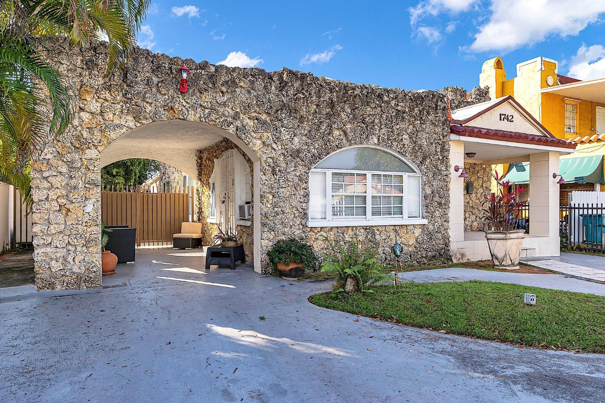 Private Room In Little Havana Miami Exterior foto